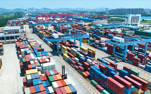 集(ji)裝(zhuang)箱項(xiang)目(mu)部(bu)